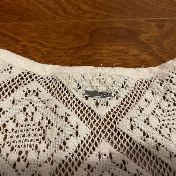 Roxy Top - Picture 5 of 5